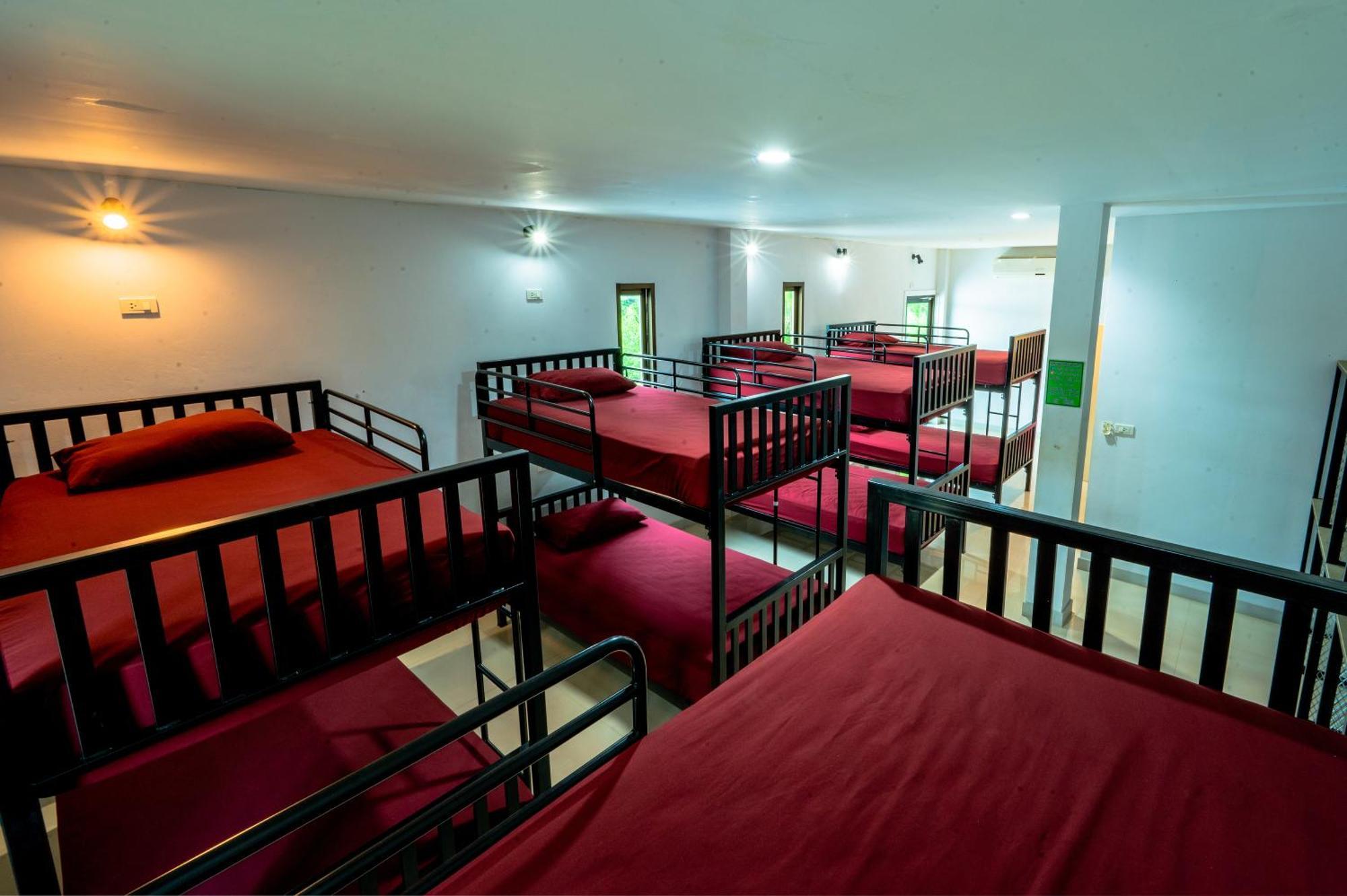 Samui Backpacker Hotel Банг-Рак Экстерьер фото
