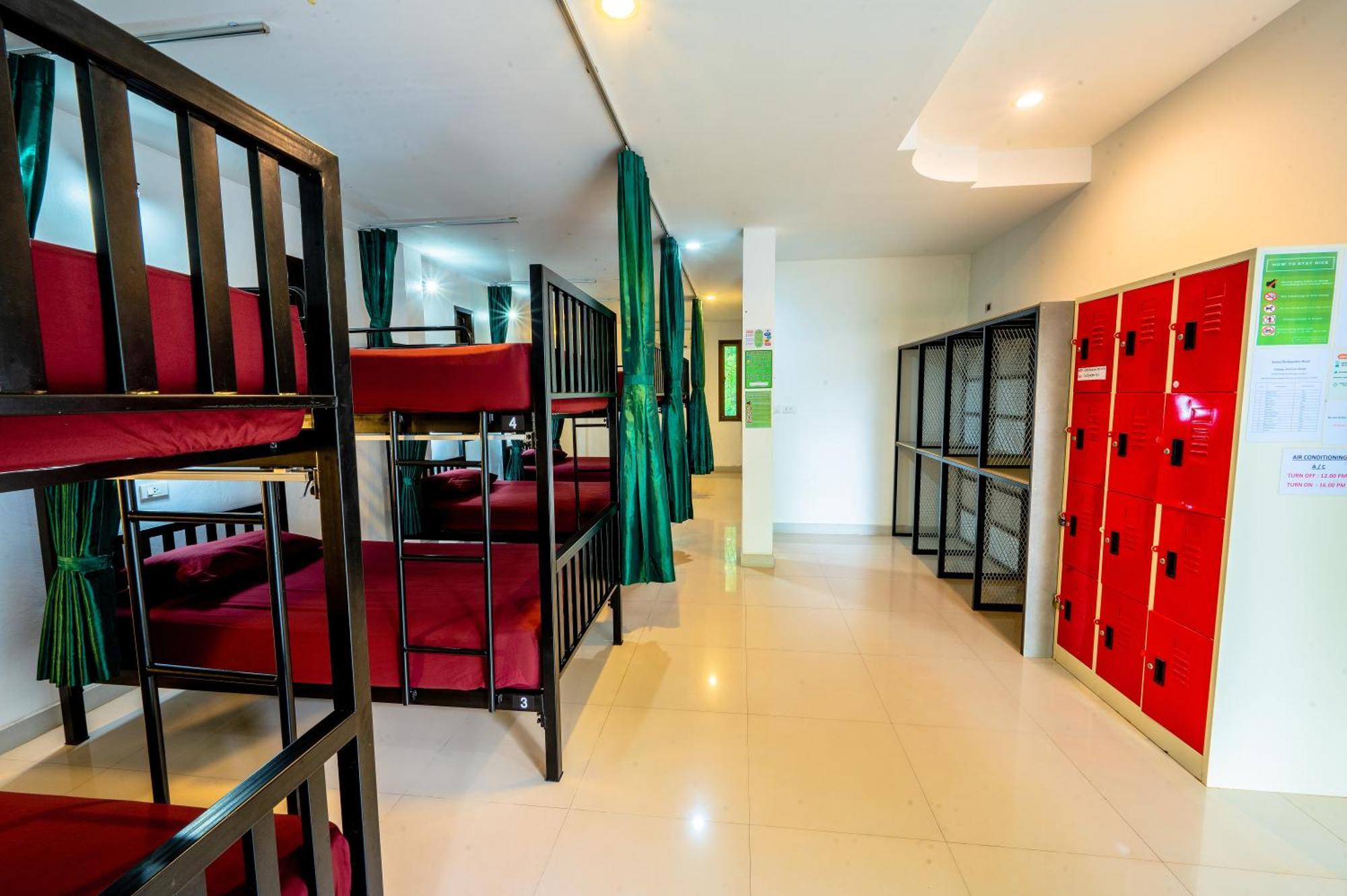 Samui Backpacker Hotel Банг-Рак Экстерьер фото