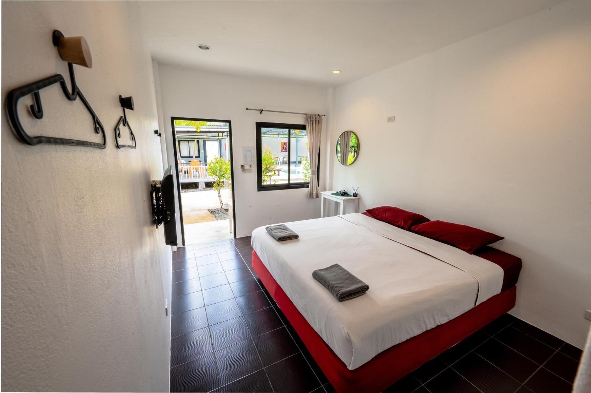 Samui Backpacker Hotel Банг-Рак Экстерьер фото