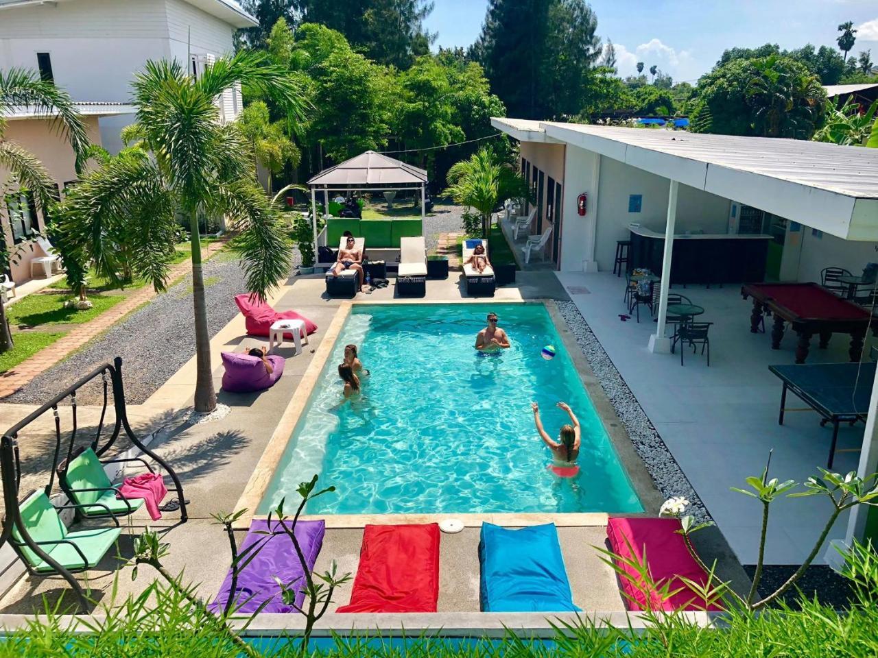 Samui Backpacker Hotel Банг-Рак Экстерьер фото